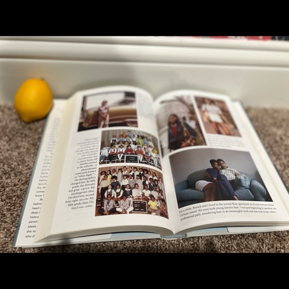 Becoming Michelle Obama Oprah’s Book Club 2018 - Picture 4 of 4